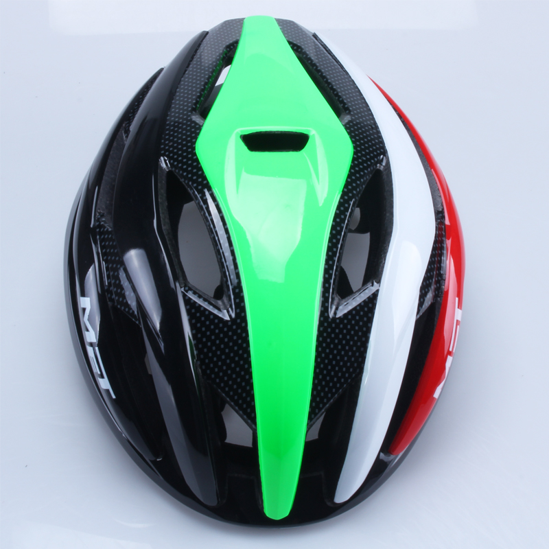 Casco de Ciclismo MTB Ultralig - Cycling Gear Uae reseña y precio